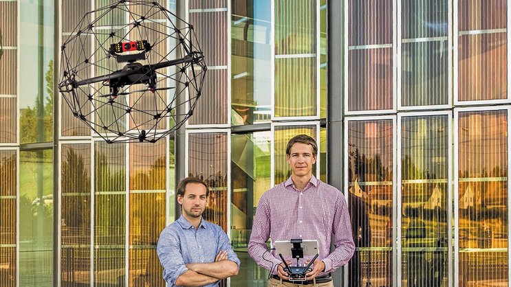 Patrick Thévoz et Adrien Briod, cofondateurs de Flyability, comptent aujourd’hui plus de 400 clients.