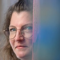 Après avoir travaillé plusieurs années à la BCV, Nicole Bardet postule à la Banque alternative suisse. En 2011, elle est engagé comme conseillère financement à Lausanne, puis rejoint la direction générale à Olten en 2020.