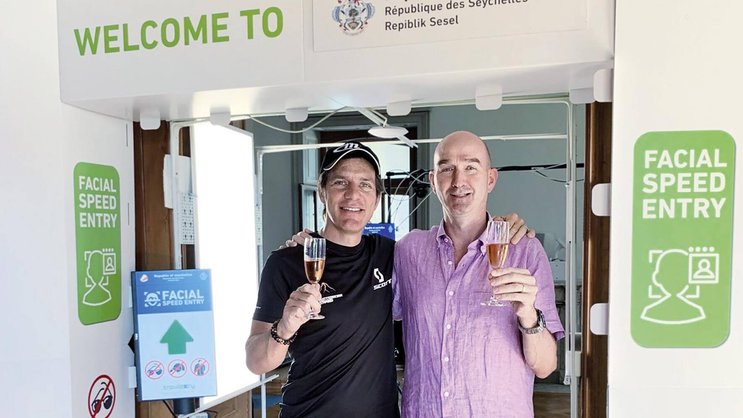 Ygor Lutz et Renaud Irminger, cofondateurs de Travizory, inaugurent leur première destination: les Seychelles.