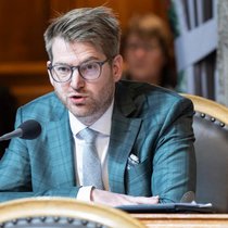 Baptiste Hurni (PS/NE) s'est en vain opposé au gel des dépenses jusqu'en 2030 dans la coopération internationale.