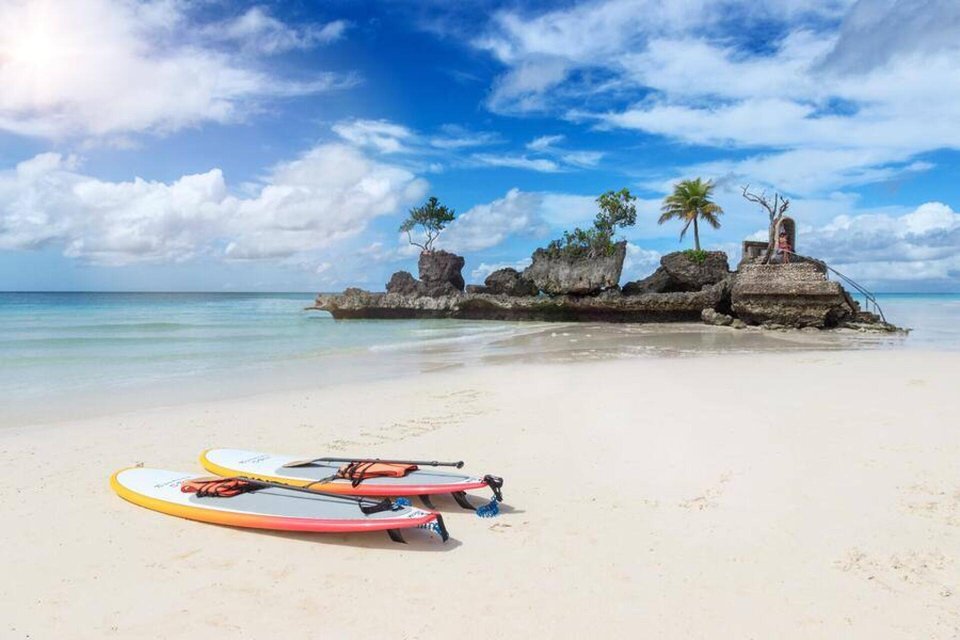 Les Philippines avec l'île de rêve de Boracay.