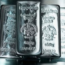 L'argent s'échange à environ 73 dollars, loin de son pic de plus de 120 dollars atteint il y a deux mois. (archive)