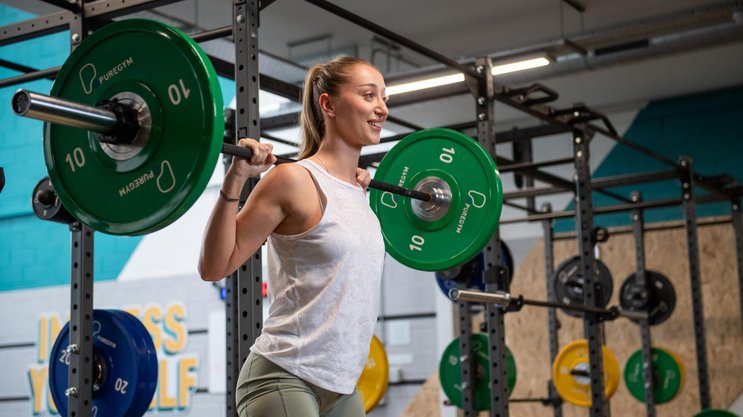 Des espaces d'entraînement vastes et un encadrement minimal depuis cinq ans, la chaîne de fitness britannique Puregym connaît une ascension rapide en Suisse.