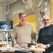 Vladimir Zennaro (à g.), chez Bergeon, une PME de 230 ans, s’est allié à Roland Hirschi et sa start-up SAVinsight.