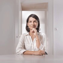 Eglantine Jamet a cofondé en 2018 à Neuchâtel Artemia avec Sigolène Chavane. Leur agence de recrutement en cadres propose au minimum 50% de candidatures féminines