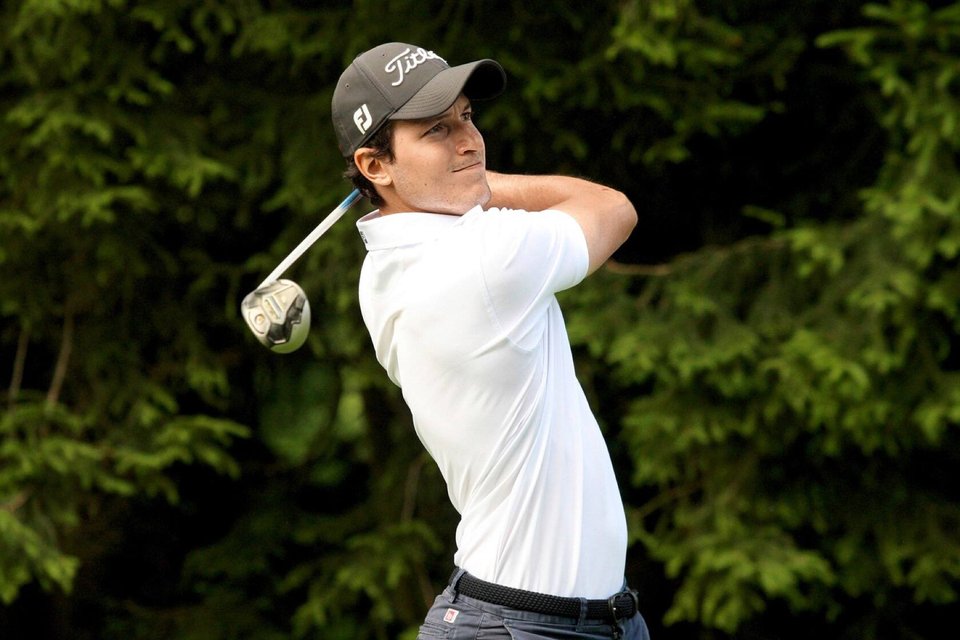 Loïc Brunschwig jouant au golf