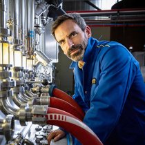Olivier Camille arrive à la tête de l’entreprise Reitzel, prenant la succession de son oncle, Bernard Poupon. La gamme Hugo représente une part de marché de 8,5%. Issu de l’agriculture suisse, ce produit incarne les ambitions durables du groupe.