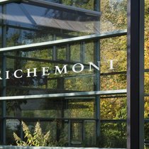 La marque de mode française Chloé, qui appartient au géant genevois Richemont, devra verser près de 20 millions d'euros (18,6 millions de francs).