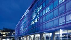 La plus forte capitalisation suisse, Nestlé (20% du SMI), a versé 2,30 francs par action en 2017, soit un rendement de 3%.