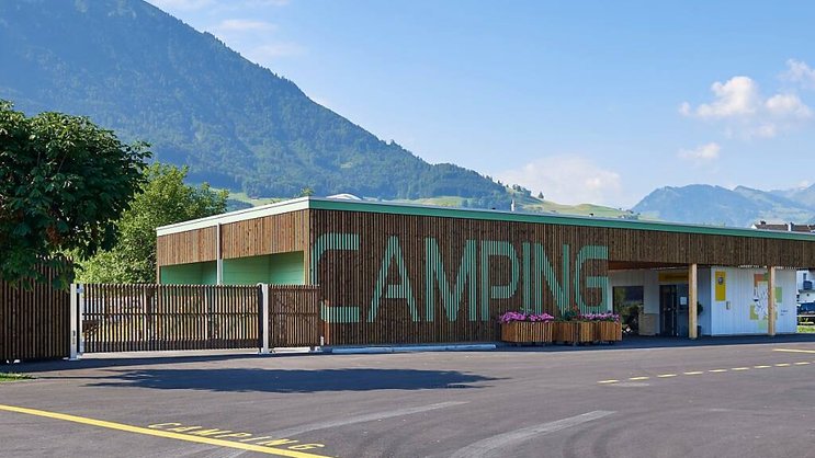 Après une bonne saison estivale, le secteur de la parahôtellerie suisse anticipe une demande pour la saison hivernale inférieure à celle de l'année passée à pareille époque (archives).