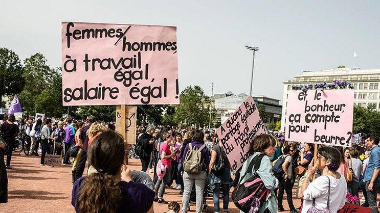 L’égalité salariale, revendiquée lors de la grève du 14 juin, aurait une incidence directe sur les retraites des femmes.