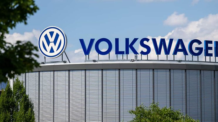La justice allemande a donné peu d'espoir aux défenseurs de l'environnement qui veulent contraindre Volkswagen à cesser de vendre des voitures à moteur thermique dès 2030. (archives)