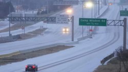 Plus habituée aux températures clémentes, la ville de Dallas, au Texas, a vu le thermomètre chuter à -6°C.