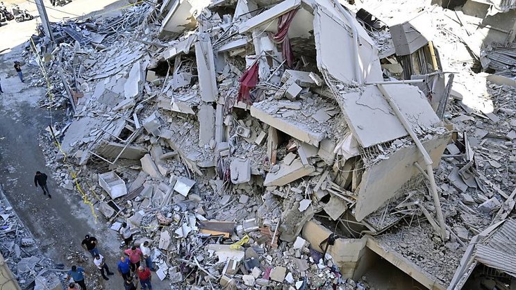 Cibler les branches d'Al-Qard al-Hassan "constitue probablement une violation au droit humanitaire international et doit faire l'objet d'une enquête comme pour un crime de guerre", dits Amnesty dans son communiqué, réclamant "une enquête internationale (...) qui doit être ouverte de toute urgence".