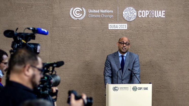 "Nous avons un texte de départ sur la table, mais c'est un empilement de voeux pleins de postures", a dénoncé mercredi le chef Climat de l'ONU Stimon Stiell d'un ton sévère.