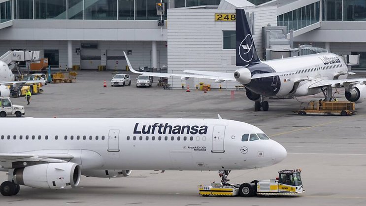 Lufthansa a essuyé une perte nette de 467 millions d'euros (459 millions de francs) entre janvier et mars, période traditionnellement peu dynamique pour les compagnies aériennes (archives).