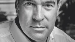 En seize ans, Olivier Brourhant a bâti le groupe Mantu, une entreprise de conseil en technologie basée à Genève et présente dans 60 pays avec plus de 10 000 collaborateurs.