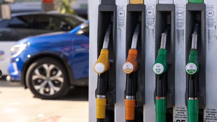 Hausse du prix de l essence redoutee dans les stations-services