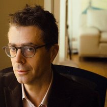Pour Nicolas Bouzou, les inquiétudes liées à l’essor fulgurant de l’intelligence artificielle, à la situation géopolitique ou au dérèglement climatique, bien que fondées, sont souvent exagérées et présentées sans le recul nécessaire.