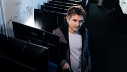 Cofondée par Joël Winteregg, NetGuardians emploie 50 personnes à Yverdon et 90 dans le monde. L’investissement réalisé par Summa Equity permettra à la société, connue pour ses logiciels de détection de fraude bancaire, de déployer ses algorithmes et modèles d’IA dans d’autres domaines.