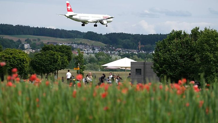 Dès les premiers vols du matin, les capacités sont souvent insuffisantes dans l'espace aérien européen. Cela entraîne des retards durant toute la journée, explique Swiss (archives).