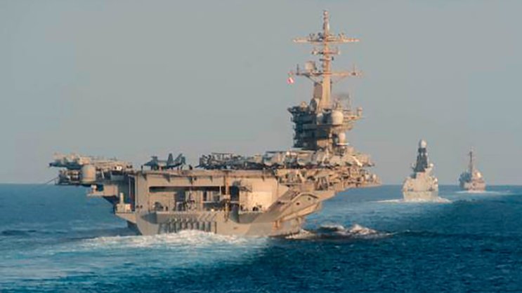 Les Etats-Unis ont déployé deux porte-avions, dont l'USS Abraham Lincoln, et leur escorte dans le golfe Persique (archives).