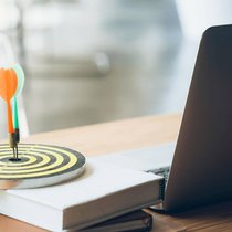 La formation englobe aussi bien la communication de crise que la correspondance interne, les réseaux sociaux ou la rédaction de scripts vidéo.