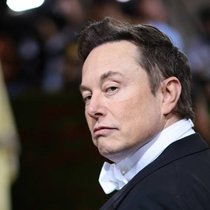 Elon Musk essaie de se rapprocher le plus possible du génie. Mais cela complique le leadership au sens classique du terme.