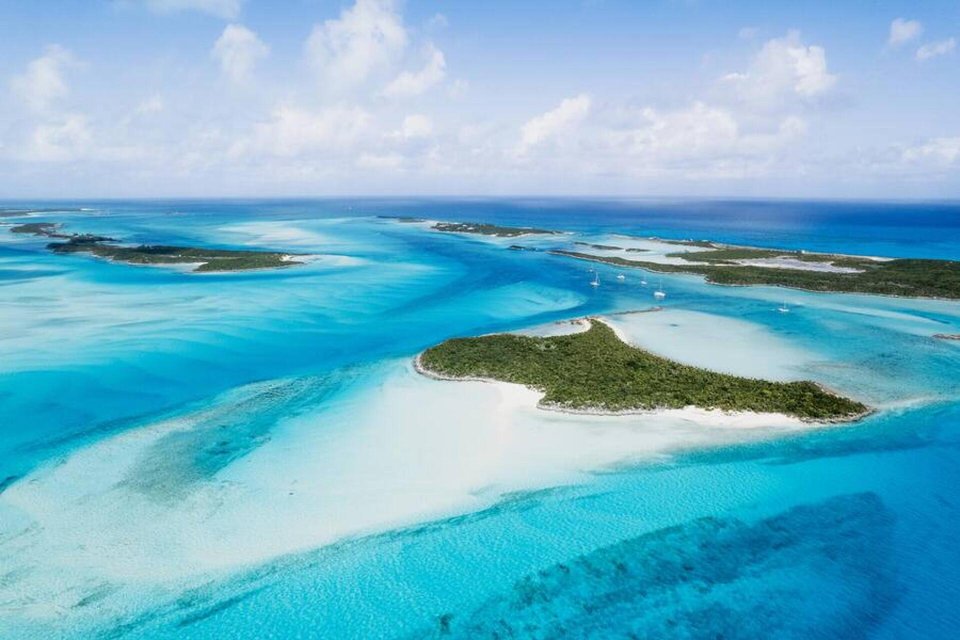 Beaucoup d'îles, peu d'impôts : Les Bahamas.