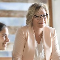 Quantis apporte à ses clients des analyses solides sur l’impact écologique d’un produit, d’un service ou d’une organisation entière (à dr.: Lori Gustavus, Global Strategy & Impact).
