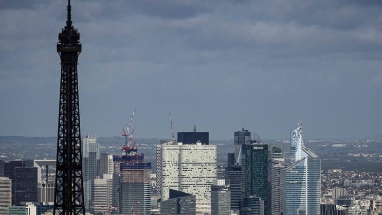 En France, l'indice du climat des affaires est resté stable dans l'industrie, mais s'est inscrit en léger repli dans les services (archives).