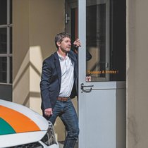 Home Assistance, dirigée par Yves Eckert, est une entreprise lausannoise de soins à domicile de 60 employés.