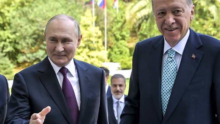 Les présidents russe Vladimir Poutine et turc Recep Tayyip Erdogan lors de leur rencontre lundi à Sotchi.