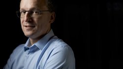 Pour l’économiste Cédric Tille, il est probable que nous nous dirigeons vers un monde multipolaire, avec des alliances entre différents blocs qui se feront au cas par cas, en fonction des intérêts politiques et économiques.