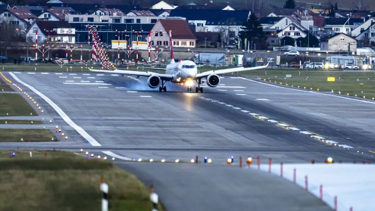 Swiss a introduit 300 mesures pour limiter les retards, incluant par exemple un allongement des temps d'escale. (archive)