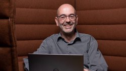 Pour Eric Plan, secrétaire général de CleantechAlps, le monde politique est encore passablement déconnecté de la révolution économique en marche.