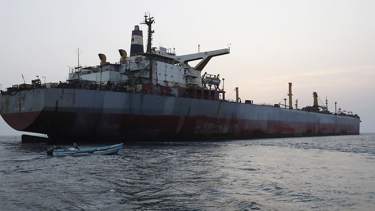 L'Onu espère que cette opération, pour laquelle il manque encore environ 20 millions de dollars sur une estimation totale de 143 millions, permettra d'éviter une catastrophe environnementale dont le nettoyage coûterait environ 20 milliards de dollars.