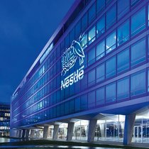 La plus forte capitalisation suisse, Nestlé (20% du SMI), a versé 2,30 francs par action en 2017, soit un rendement de 3%.