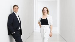 Une rencontre improbable, celle de l’économiste valdo-neuchâteloise Isabelle Chappuis et de l’astrophysicien romain Gabriele Rizzo.