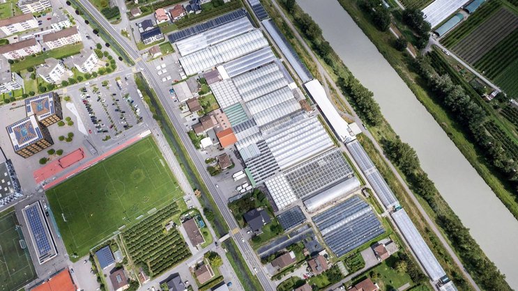 La fermeture de l’entreprise familiale Granges et Guenot est un coup dur pour Fully, qui perd ainsi son plus grand employeur. Tout se serait précipité à la suite du rachat par Coop des magasins Jumbo.