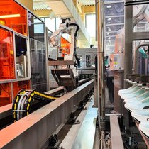 Ligne de production de l'usine On près de Busan en Corée du Sud: la technologie Lightspray est déployée à l'échelle industrielle.