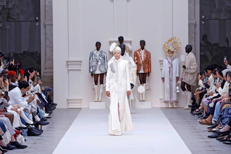 Thom Browne Haute couture fall winter 2024 Paris june 2024 Thom Browne Haute couture fall winter 2024 Paris june 2024, PUBLICATIONxNOTxINxUKxFRAxUSA Copyright: xZeppelinx/xAvalonx 0887236796