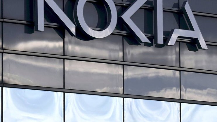 L'équipementier a enregistré une hausse de 89% de son bénéfice net en 2024 à 1,28 milliards d'euros et fait état d'un net redressement de ses ventes de 10% au quatrième trimestre.