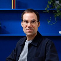 Marc Friederich a cofondé l’agence romande Antistatique, spécialisée dans le web, le branding et le marketing. Afin de prendre la température de ses équipes, il a mis en place un questionnaire anonyme auquel les employés répondent toutes les deux semaines. Ils peuvent indiquer leur niveau de stress, évaluer l’ambiance au bureau ou noter leur degré de satisfaction dans leurs projets.