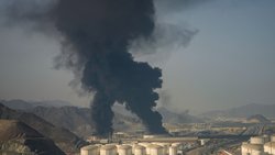 Mardi, de nouvelles attaques iraniennes ont ravivé les craintes des investisseurs. La zone industrielle pétrolière de Fujaïrah, sur la côte est des Emirats arabes unis, a été visée par des drones (archives).