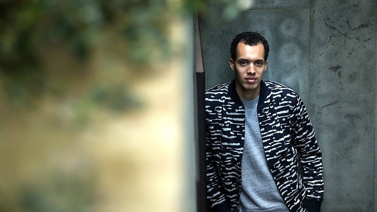 Gaël Faye, 42 ans, également chanteur, connaît son deuxième best-seller en autant de romans.