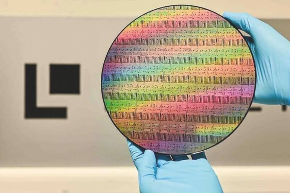 Les puces de Ligentec sont fabriquées à partir de nitrure de silicium.