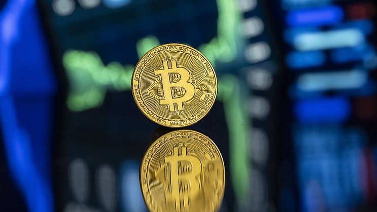 Le fort repli du bitcoin intervient alors que la devise électronique avait atteint le 20 janvier un record historique à 109'114,88 dollars. (archives)