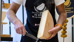 La raclette sera à l'honneur à Morgins (VS) du 24 au 26 octobre lors des Championnats du monde de la raclette (image d'archive).