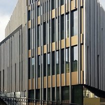 La population fribourgeoise a eu l'occasion unique samedi de visiter les bâtiments rénovés et agrandis de la Bibliothèque cantonale et universitaire.